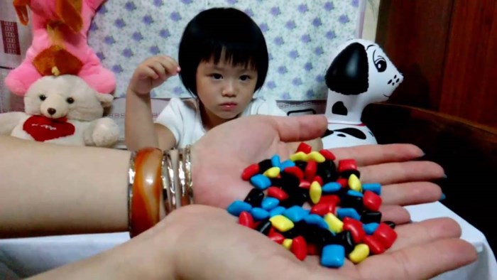 Dạy toán lớp 1 cho bé bằng cách làm quen với phép cộng, phép trừ