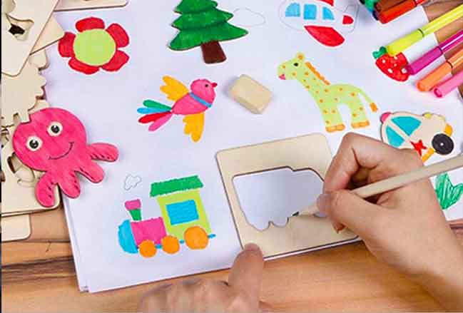 đồ chơi cho bé gái- bộ đồ vẽ tranh