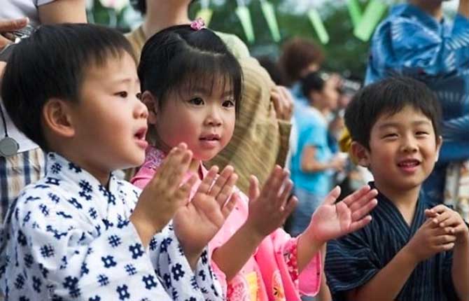 Cách dạy con của người Nhật khiến bé Khuyến khích trẻ tự bộc lộ năng lực bản thân