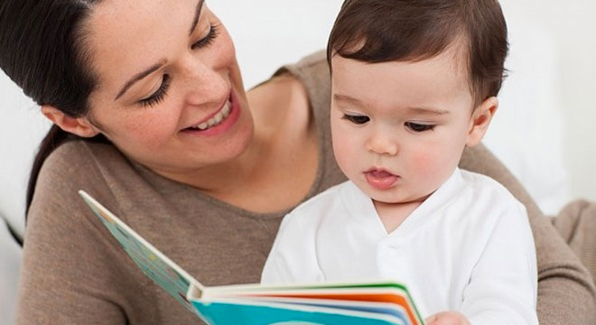 Bé học chữ cái - Qua việc đọc sách