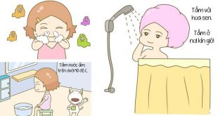 Người mẹ nên tắm với nước ấm hàng ngày hoặc nước lá thảo dược